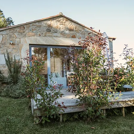 מלון By Nhome Cerquido