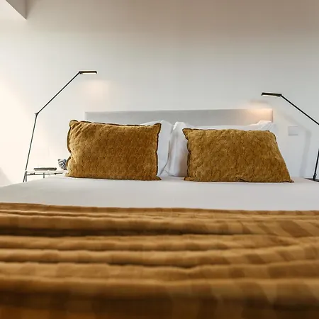 By Nhome Hotel *