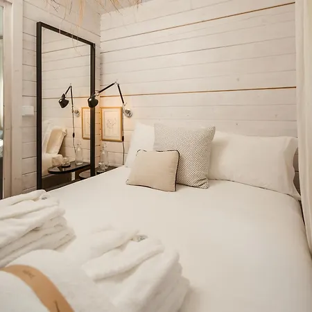 Hotel By Nhôme *