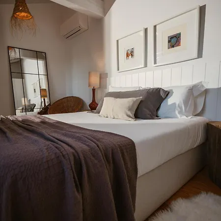 Hotel By Nhome Cerquido