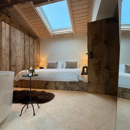 Hotel By Nhome Cerquido