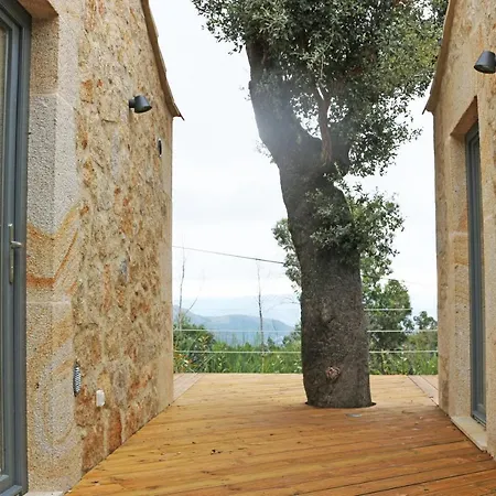 Hotel By Nhome Cerquido