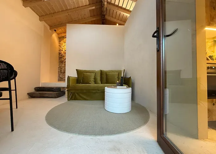 Cerquido By Nhome Hotel *